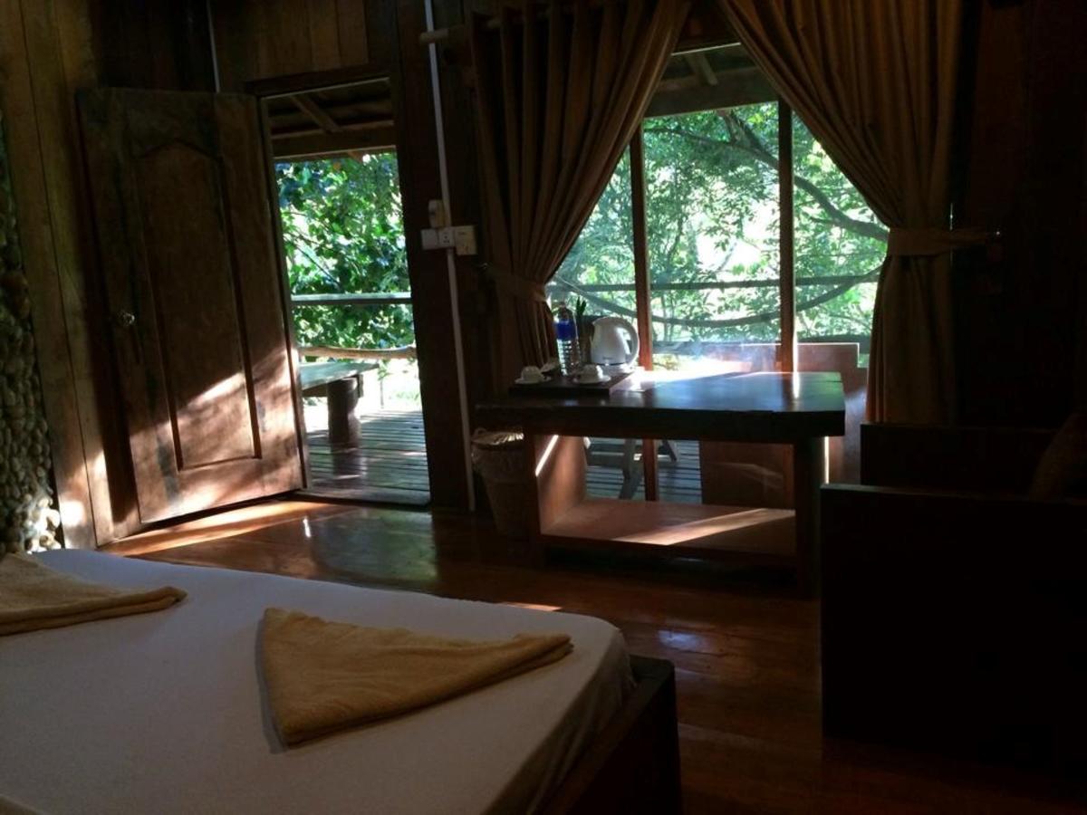 Tree Top Eco-Lodge Banlung Exterior photo